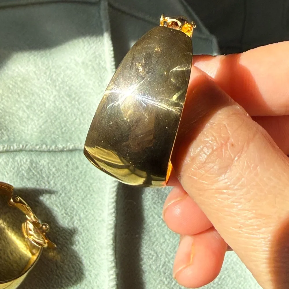 Trifari vintage clip on gold Curved Hoop Earrings - Picture 8 of 10